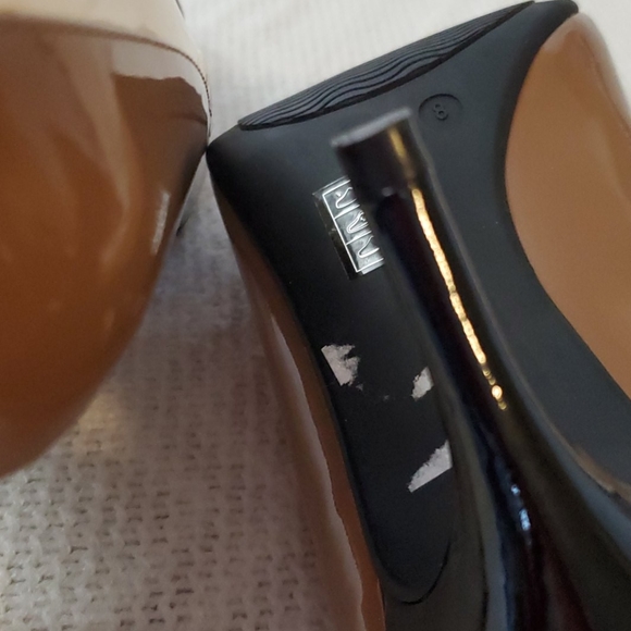 Moda beautiful heels, size 8M white, tan & black - Picture 7 of 8